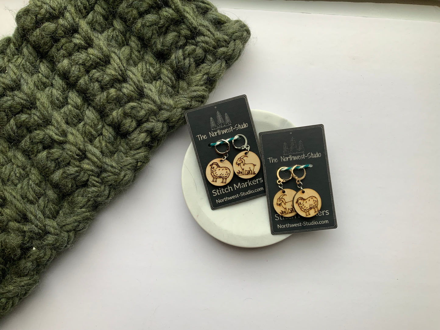 Stitch markers